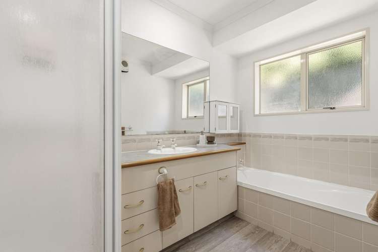 15 Robinia Place Ohauiti_19