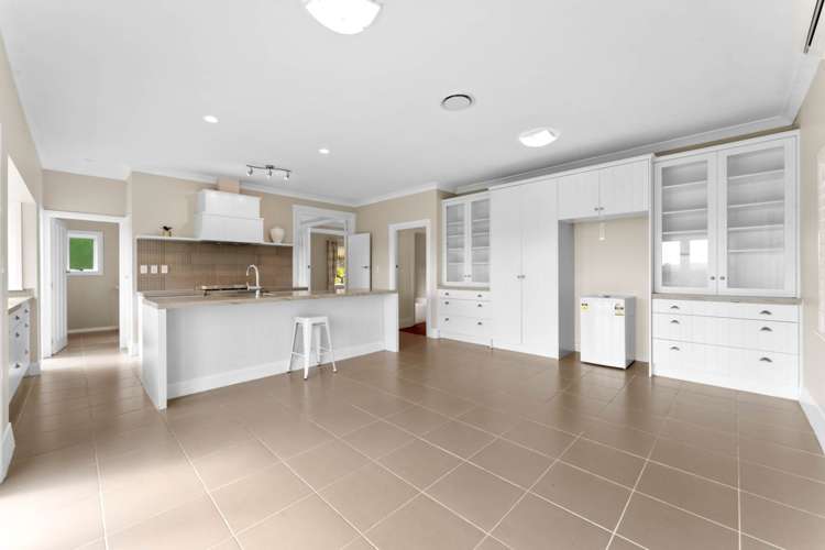 501 Ridge Road Riverhead_11