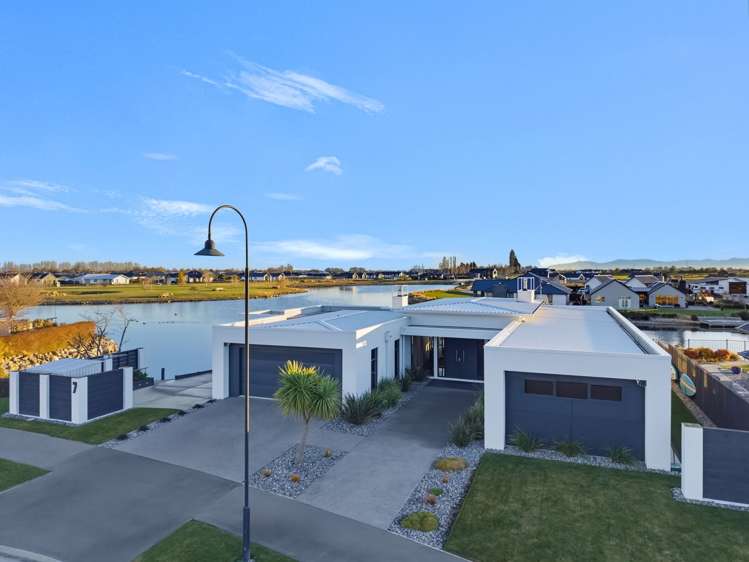 7 Waterton Point Huntingdon_34