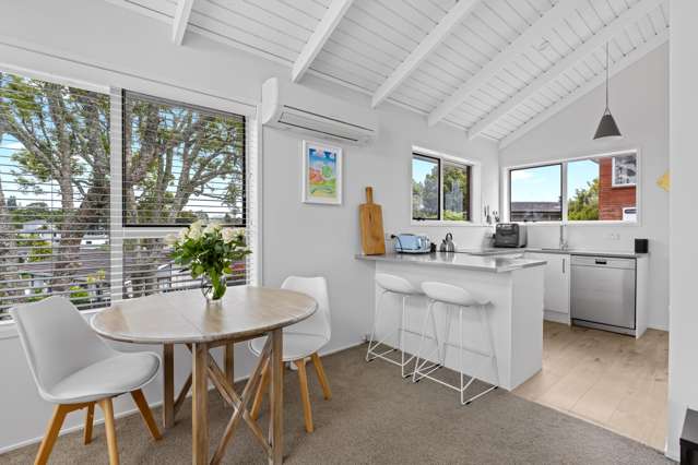 2/14b Camrose Place Glenfield_4