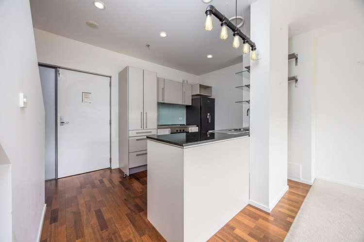 321/57 Mahuhu Crescent_4