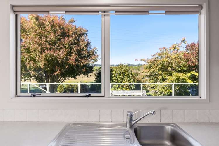 53 Kahotea Drive Motuoapa_12