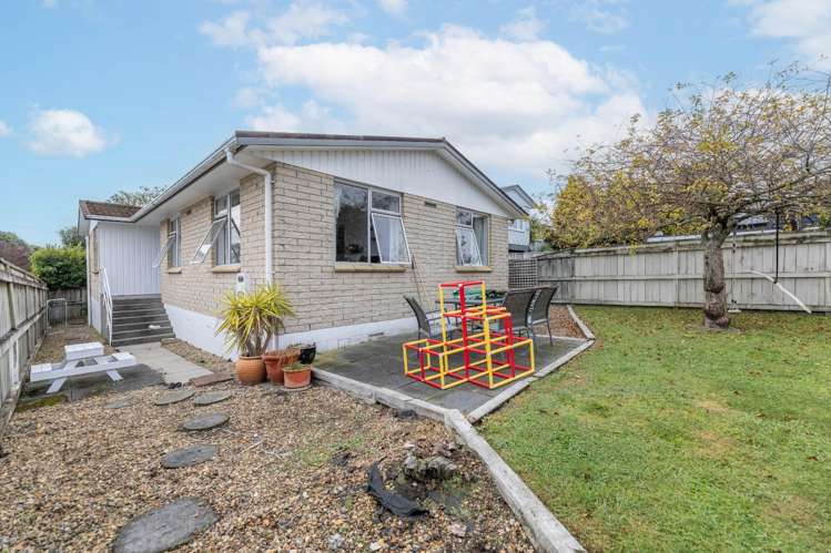 2/86 Tamatea Road 11209_19