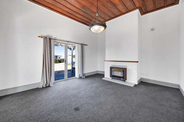 176 Glover Road Hawera_7