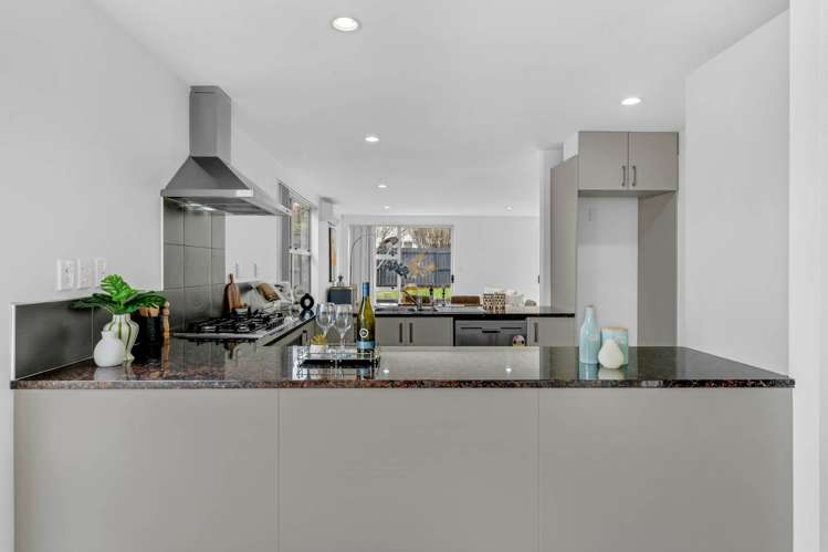 4 Phar Lap Crescent Takanini_6