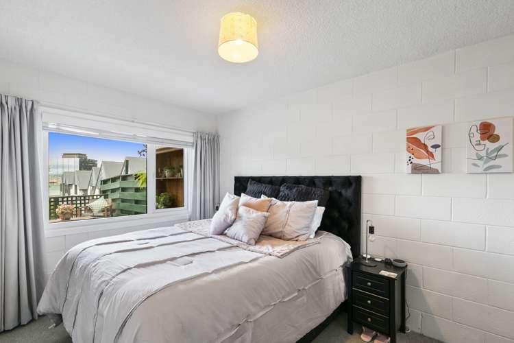 3/219 Grant Road Thorndon_10