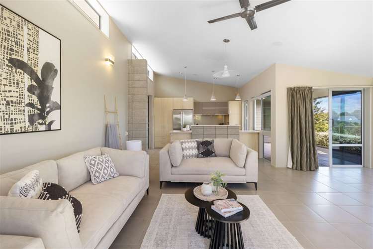 11 The Rocks Kennedys Bush_8