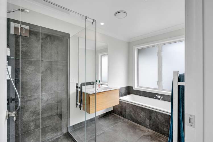 1199 Egmont Road Egmont Village_18