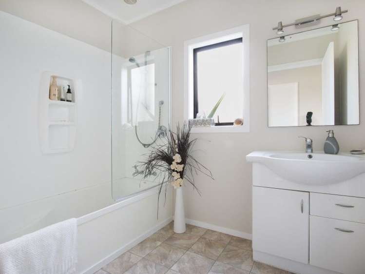 14 The Crescent Waihi Beach_12