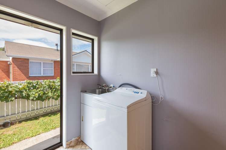 14 Maitland Avenue Stoke_11