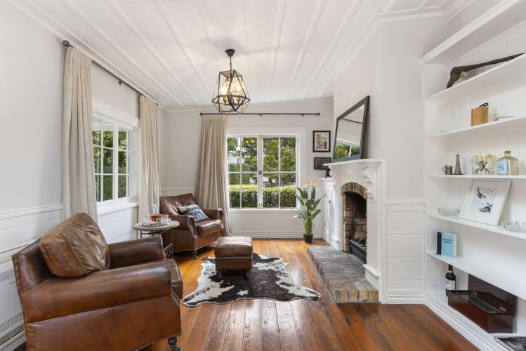136 Attwood Road Paremoremo_9