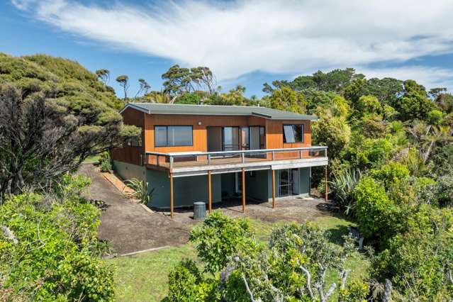 21 Te Ahuahu Road Piha_2