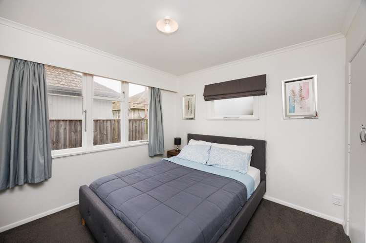 6 Esk Street Roslyn_13