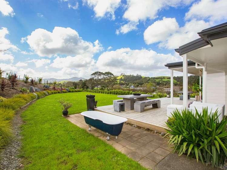 21 Laly Haddon Place Matakana_19