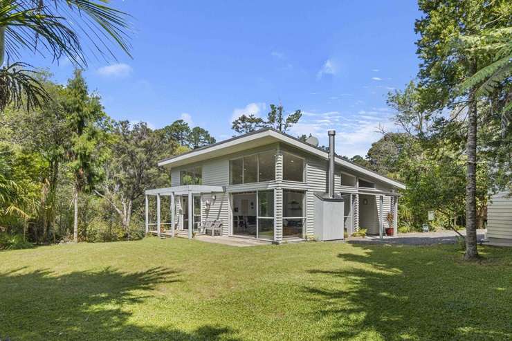 89A Torkar Road, in Clarks Beach, is up for grabs with an RV of just over <img.5m. Photo / Supplied