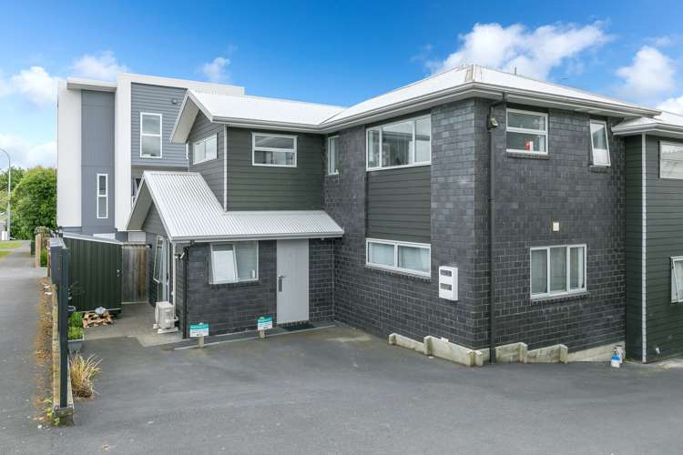 1/2 Palmerston Street Hamilton Central_17