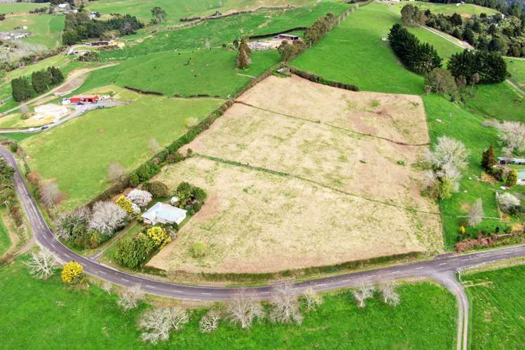 49 Dickey Flat Road Waikino_18