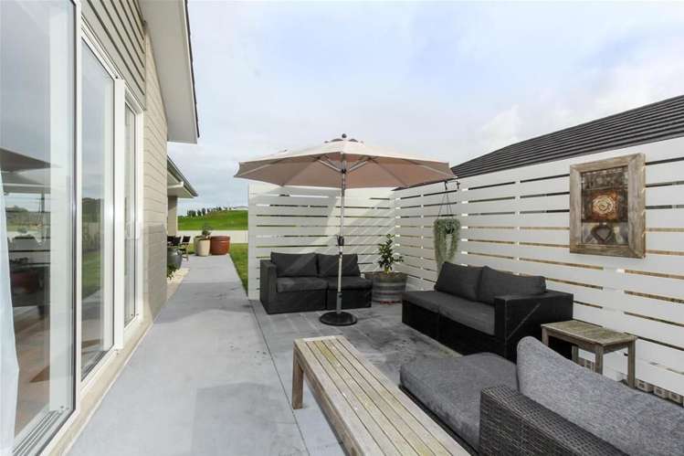 3 Cooke Farm Grove Waiwhakaiho_11