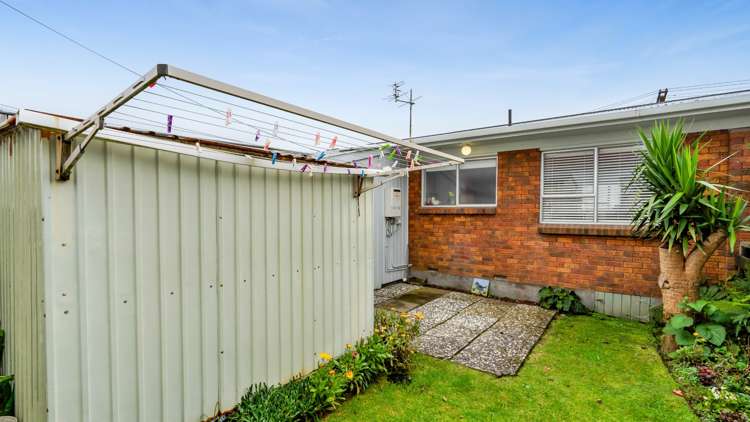 13 Kowhai Street Inglewood_14