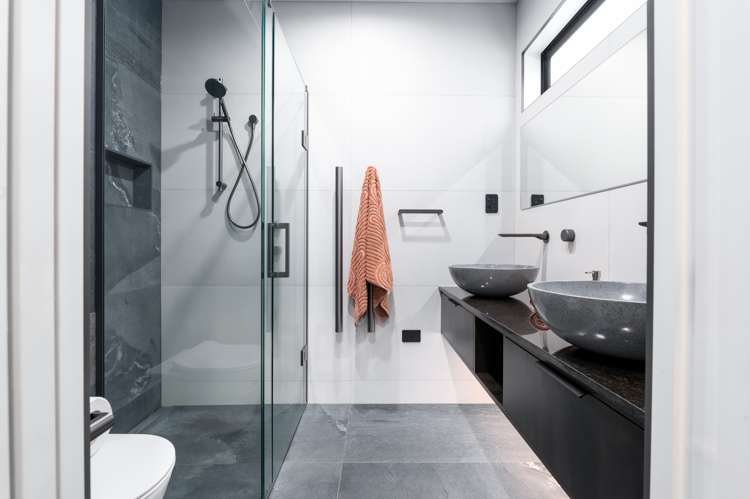 4 Maanihi Drive Rototuna North_12