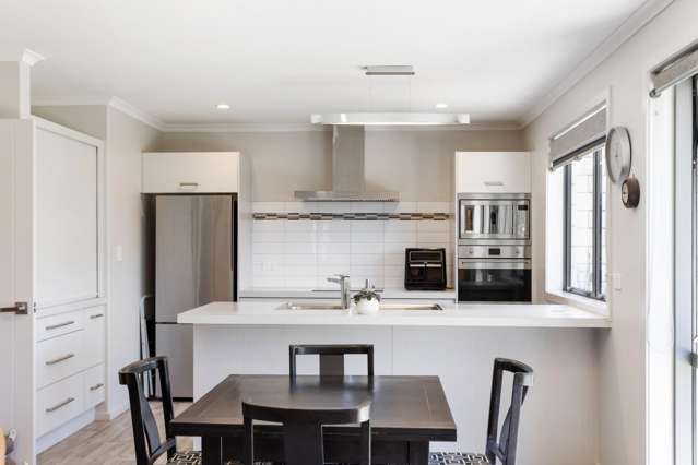 8 Livingstone Drive Papamoa_3