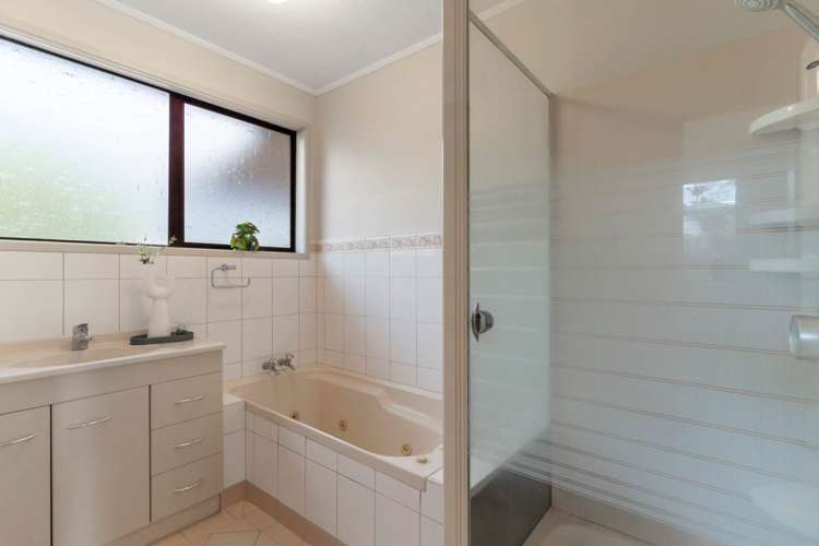 19 Rotoma Rise Clover Park_14