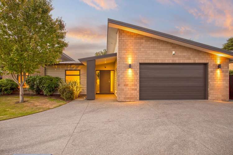 11 The Wickets Hillmorton_16