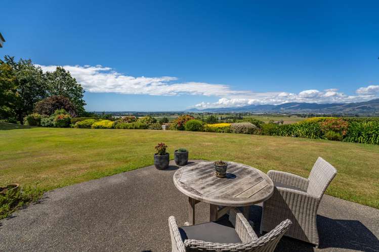 309 Golden Hills Road Redwood Valley_10
