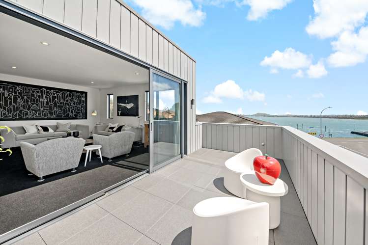 7 Whitcombe Road Bucklands Beach_1