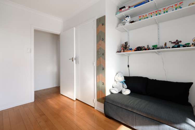 22 Seaview Road Otumoetai_13