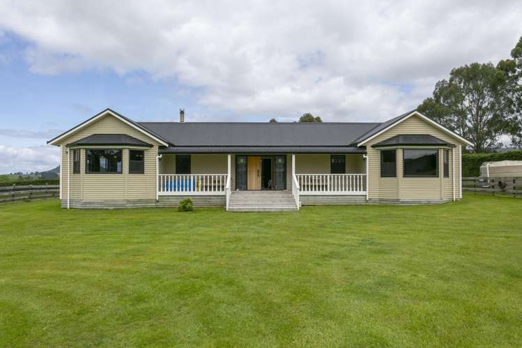 736 Tukairangi Road Acacia Bay_24