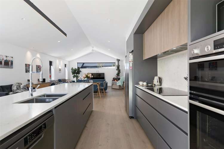 20 Howden Drive Jacks Point_10