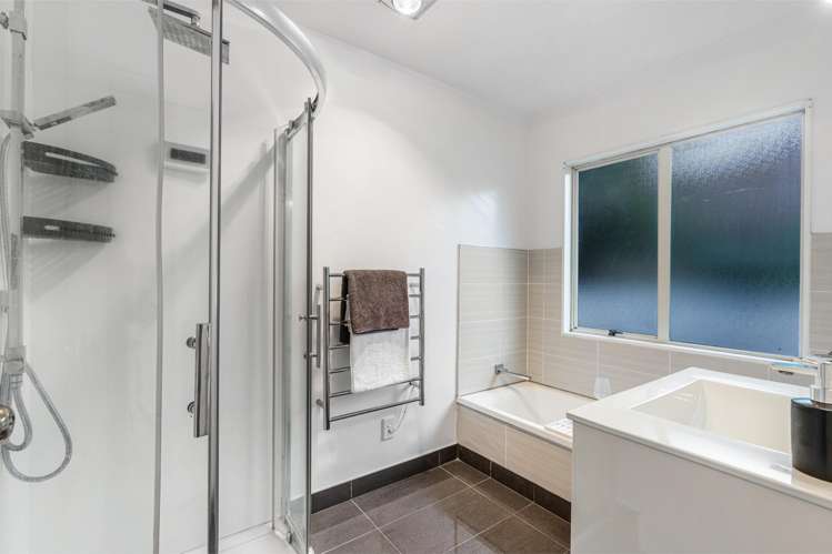 1 Bannings Way Hobsonville_16