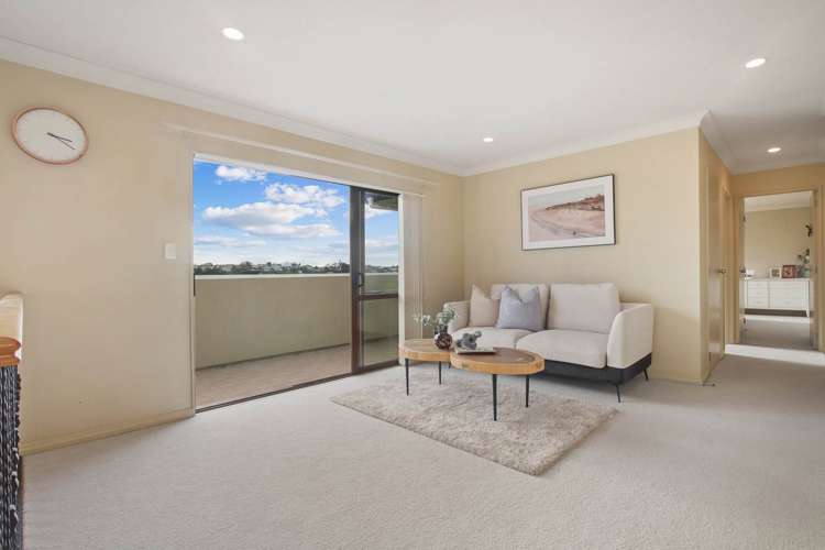 21 Ridge Valley Drive Browns Bay_16