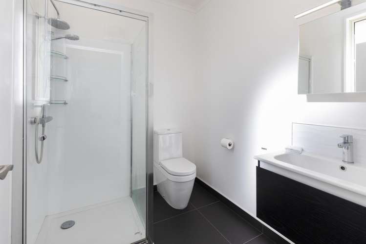 2 Applefield Court Northwood_11