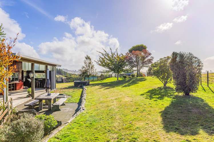 216 Kawakawa Road Kinloch_16