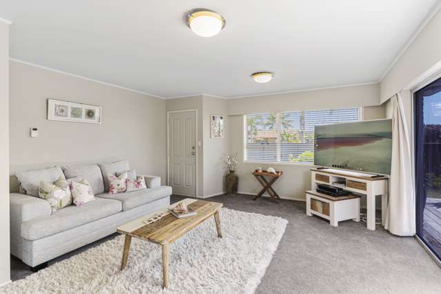 1/15 Vivian Wilson Drive Eastern Beach_2