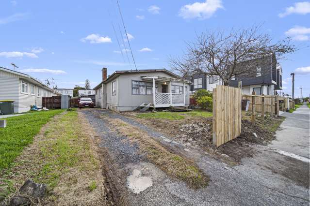 105 Portage Road New Lynn_1