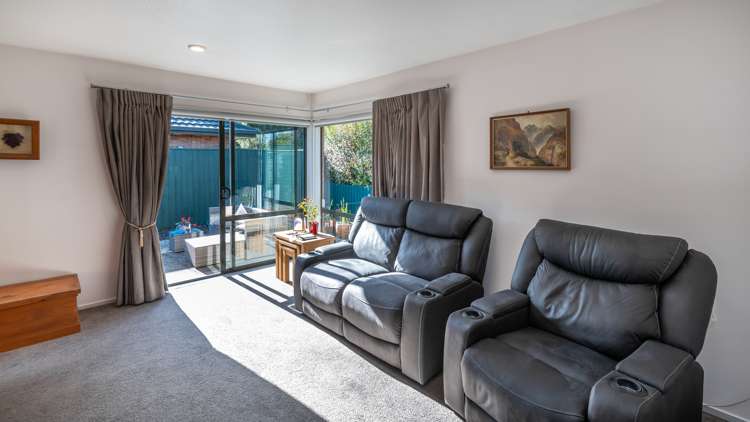 2/58 Cresswell Avenue Burwood_5
