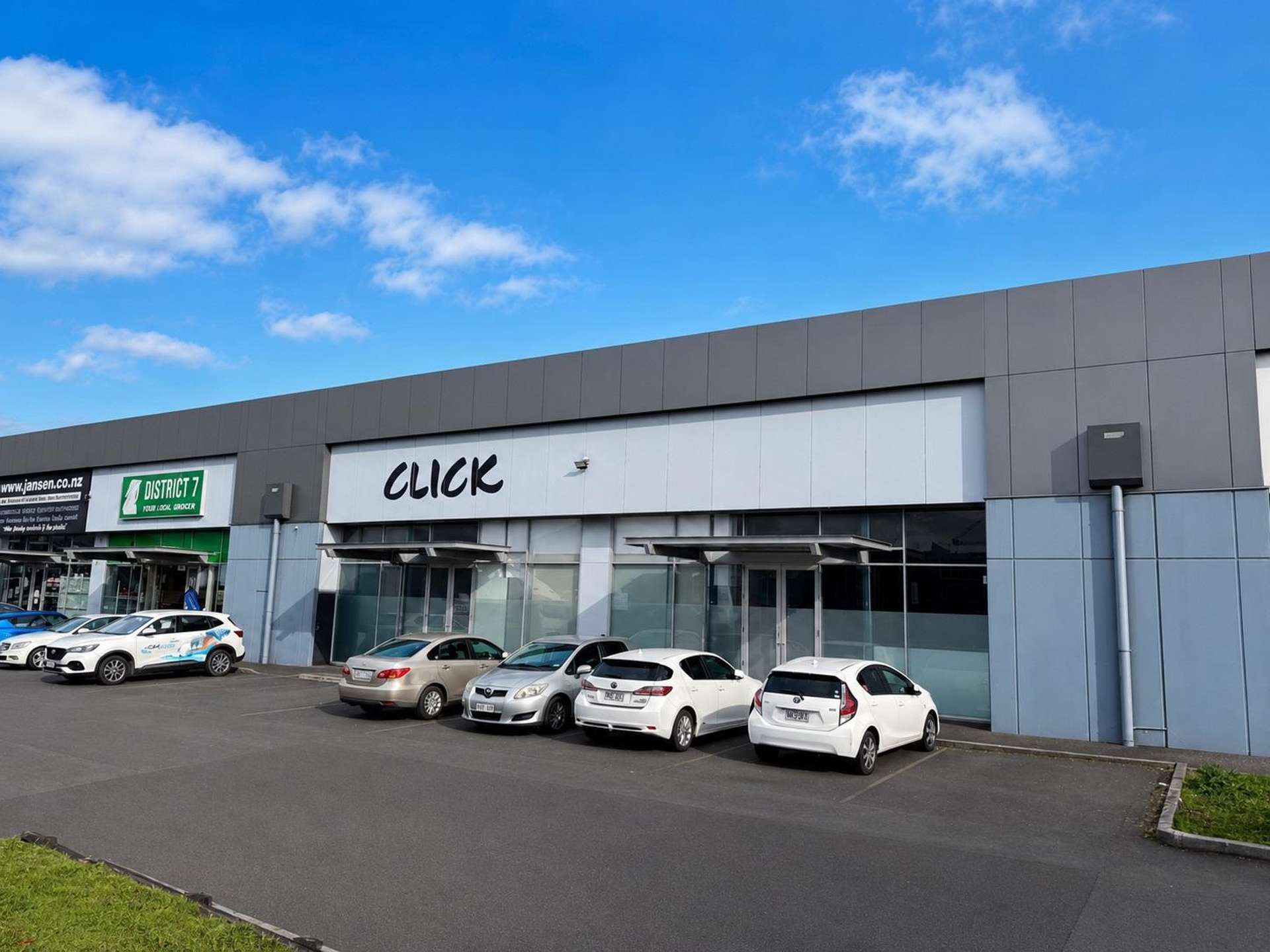 5 and 6/624 Rosebank Road Avondale_0