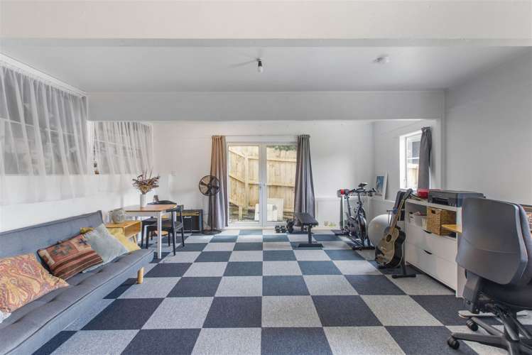 1/12 Wanita Place Totara Vale_11
