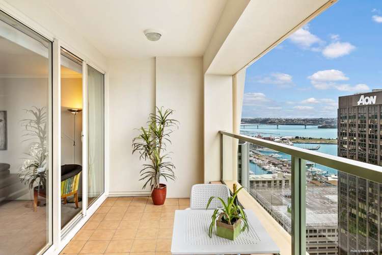 2406/8 Albert Street Auckland Central_4