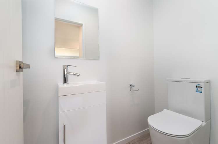 8 Ti Kouka Place Te Atatu Peninsula_16