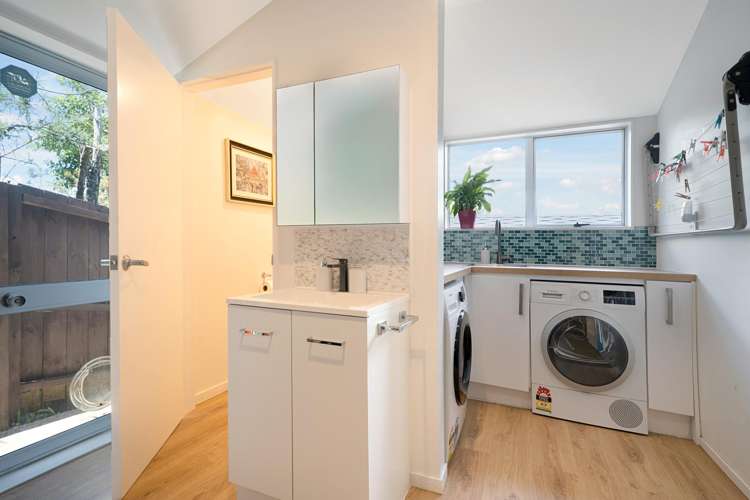 1/13 Tirimoana Road Te Atatu South_13