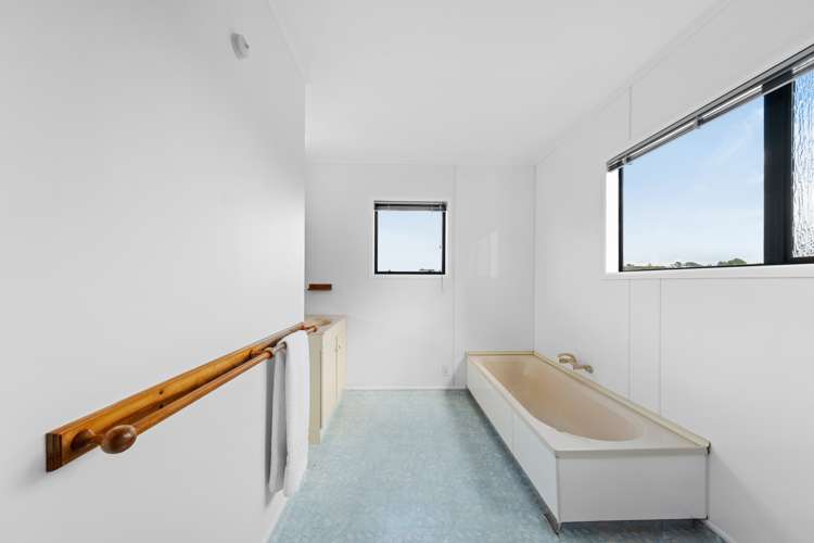 17 Ballantrae Place Highlands Park_17