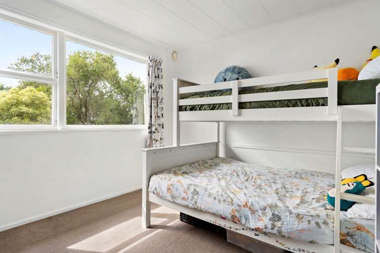 5 Simpson Road Ranui_14