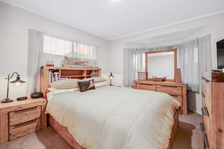 45 Swann Beach Road Stanmore Bay_12