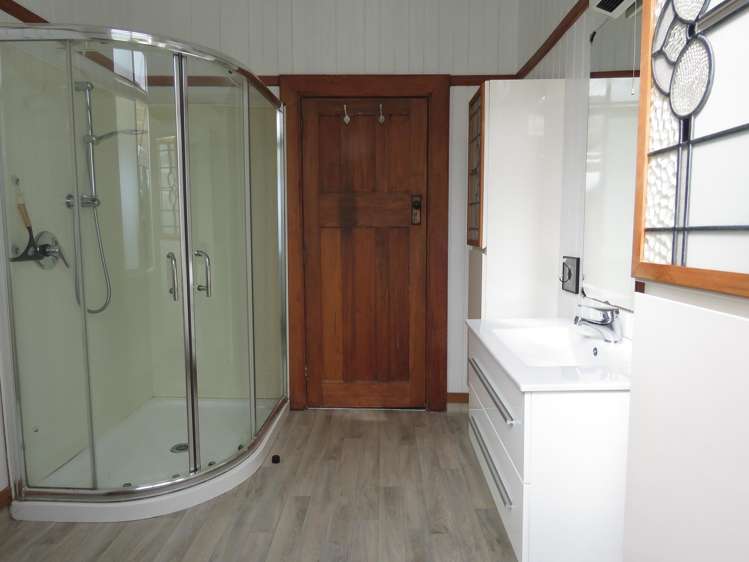 74 Church Street Reefton_10