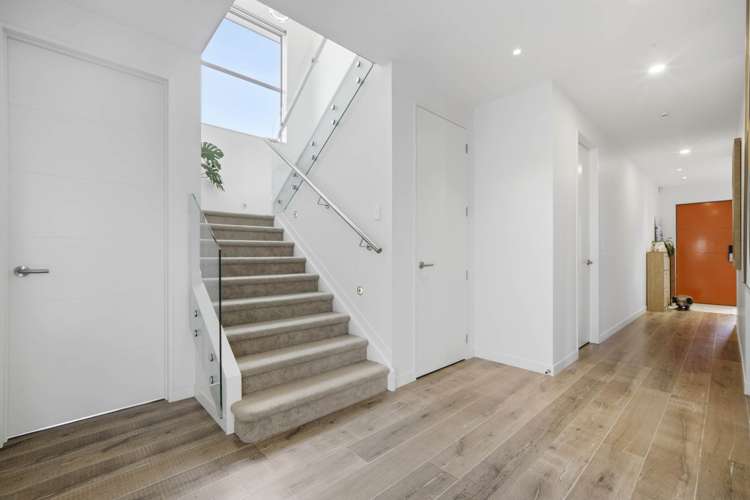 5 Thomas Rielly Avenue Hobsonville_9