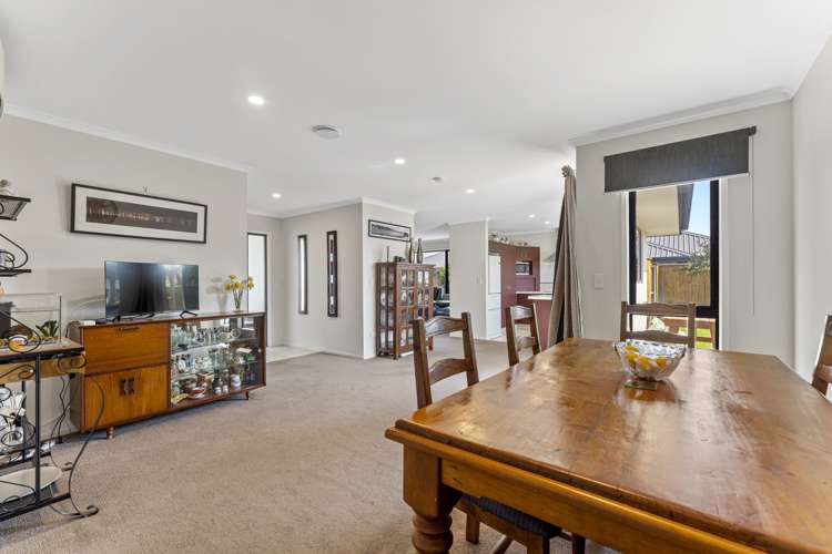 23 Otia Drive Richmond_6